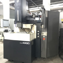 電火花成型機 電火花成型機